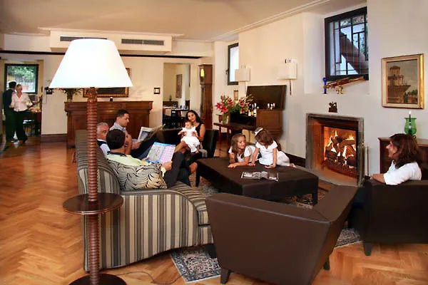 Отель Relais 6 Via Tolmino